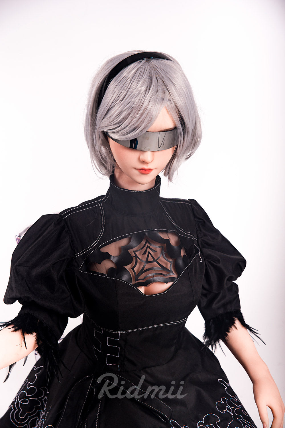 Momo - Silver Android Muse (5'4" Velvet Soft TPE)