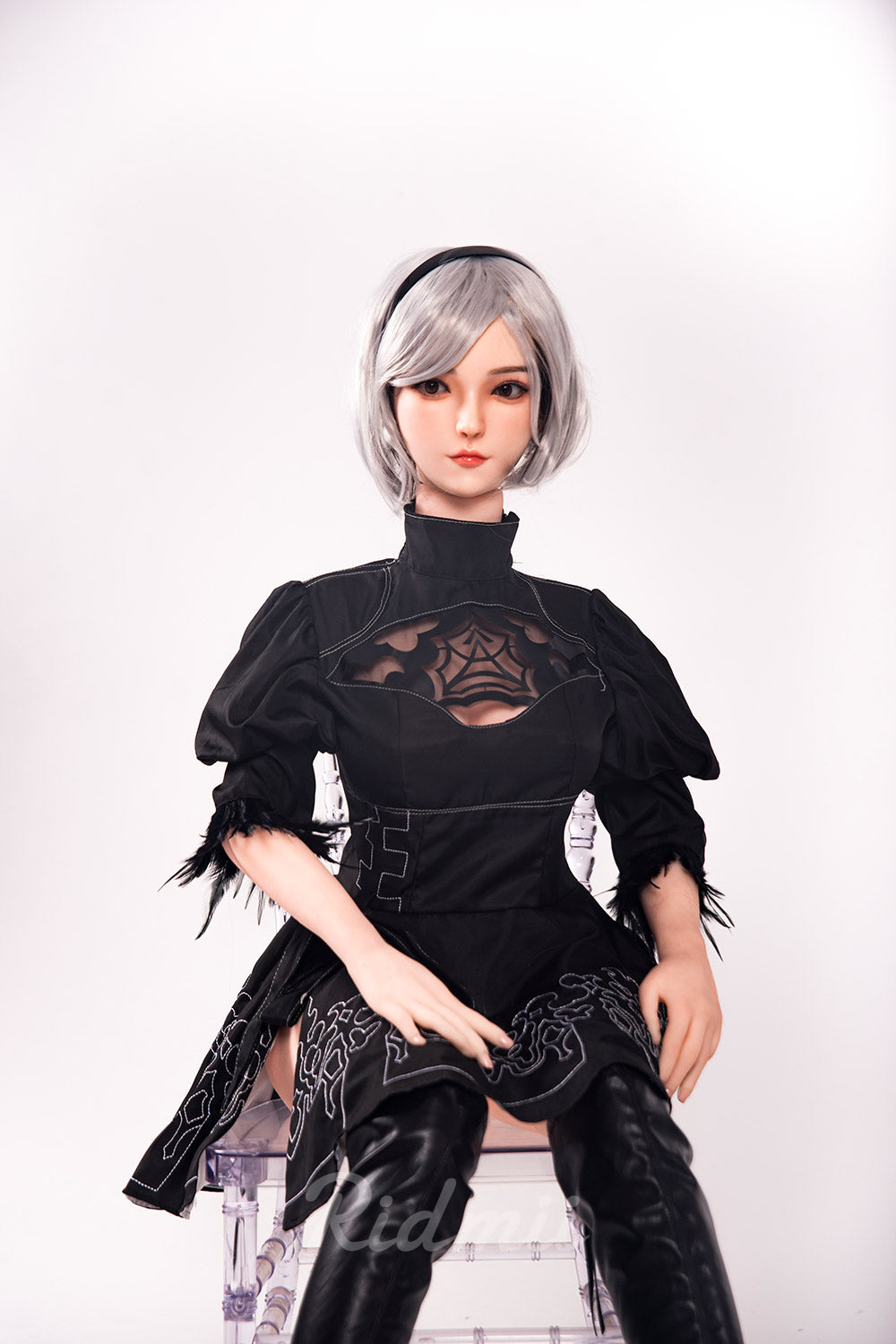 Momo - Silver Android Muse (5'4" Velvet Soft TPE)